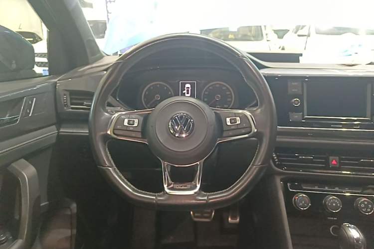 Used Volkswagen Tharu 2019 280TSI Two-Wheel Drive R-Line China V Standard Steering Wheel