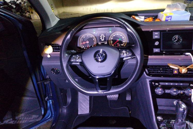 Used Volkswagen Tharu 2019 280TSI Two-Wheel Drive Comfort Edition China VI Standard Steering Wheel