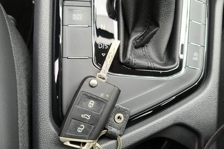 Used Volkswagen Tharu 2019 280TSI Two-Wheel Drive Comfort Edition China VI Standard Vehicle Key