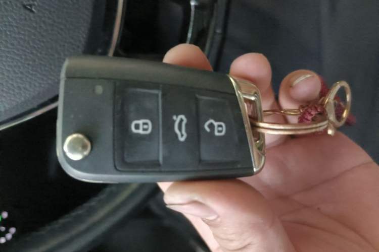 Used Volkswagen Tharu 2019 280TSI Two-Wheel Drive Luxury Version China VI Standard Vehicle Key
