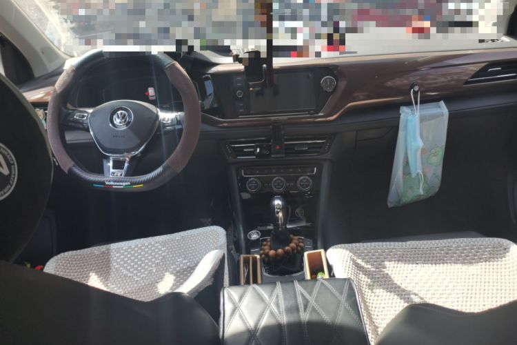 Used Volkswagen Tharu 2019 280TSI Two-Wheel Drive Flagship Edition China V Standard Center Console