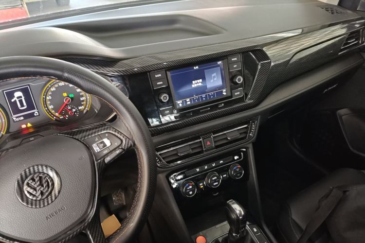 Used Volkswagen Tharu 2019 280TSI Two-Wheel Drive Comfort Edition China VI Standard Center Console