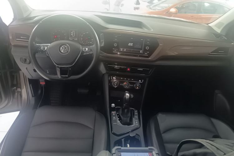 Used Volkswagen Tharu 2019 280TSI Two-Wheel Drive Comfort Edition China VI Standard Center Console