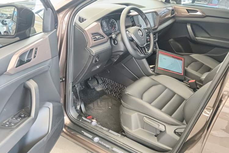 Used Volkswagen Tharu 2019 280TSI Two-Wheel Drive Comfort Edition China V Standard Driver Seat