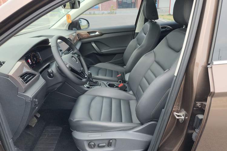 Used Volkswagen Tharu 2019 330TSI Four-Wheel Drive Flagship Model China VI Standard Driver Seat
