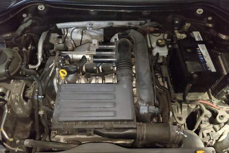 Used Volkswagen Tharu 2019 280TSI Two-Wheel Drive Flagship Edition China V Standard Engine Bay
