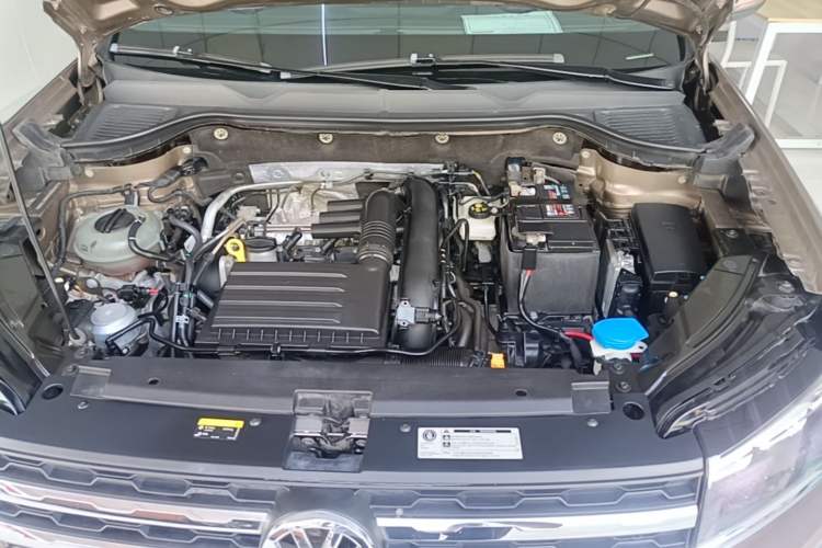Used Volkswagen Tharu 2019 280TSI Two-Wheel Drive Comfort Edition China VI Standard Engine Bay