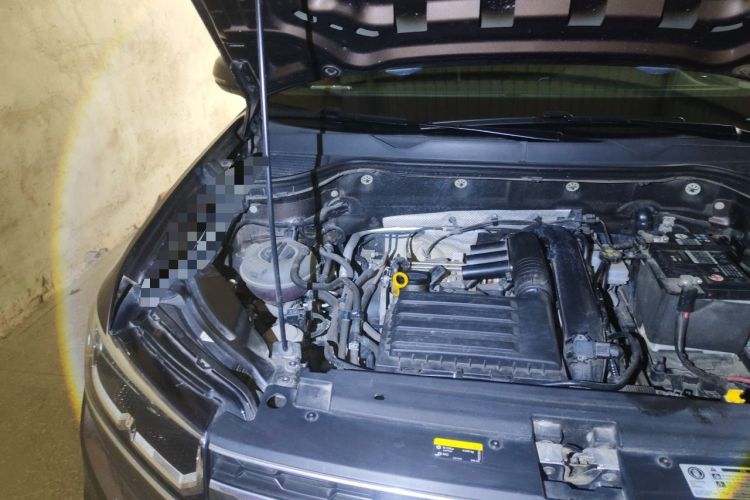 Used Volkswagen Tharu 2019 280TSI Two-Wheel Drive Luxury Version China VI Standard Engine Bay Right