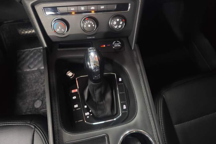 Used Volkswagen Tharu 2019 280TSI Two-Wheel-Drive Trend Edition China V Standard Gear Lever