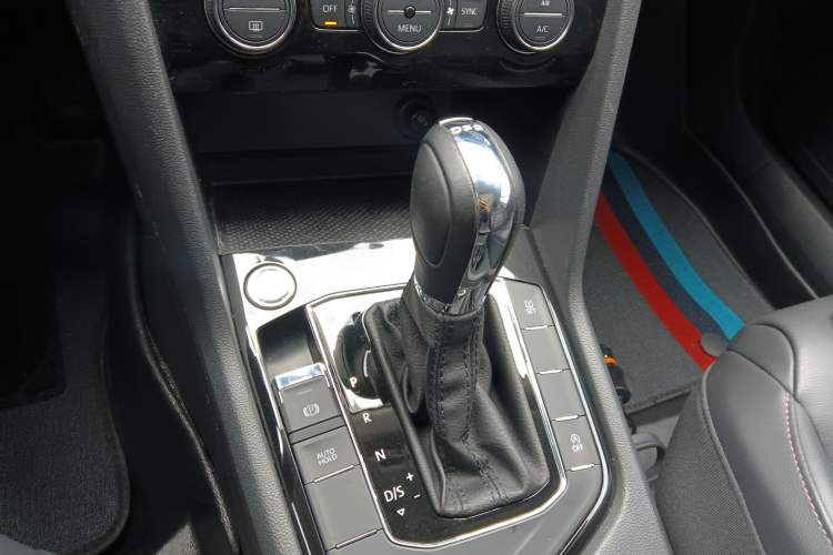 Used Volkswagen Tharu 2019 280TSI Two-Wheel Drive Comfort Edition China V Standard Gear Lever