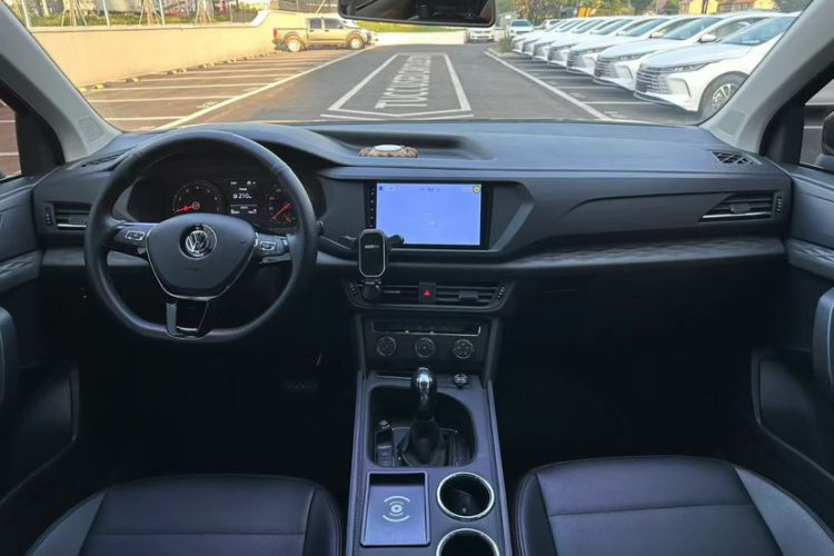 Used Volkswagen Tharu 2019 280TSI Two-Wheel-Drive Trend Edition China V Standard Interior 1