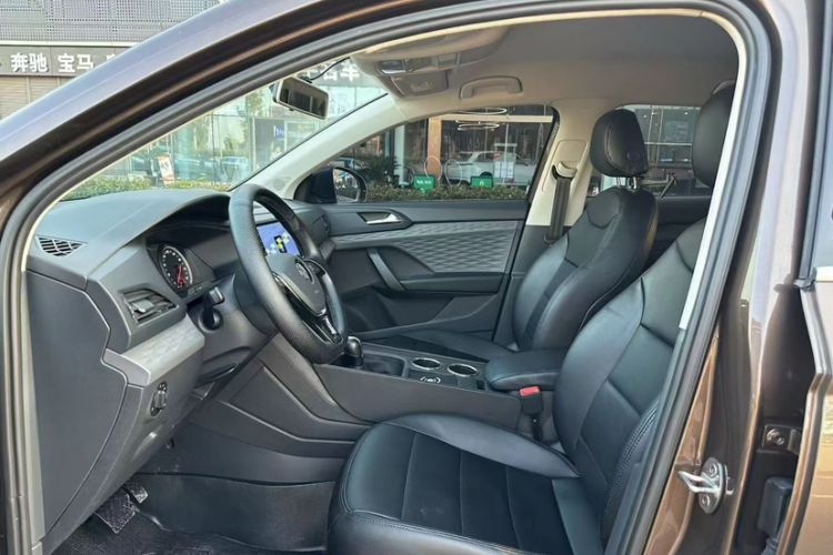 Used Volkswagen Tharu 2019 280TSI Two-Wheel-Drive Trend Edition China V Standard Interior 2