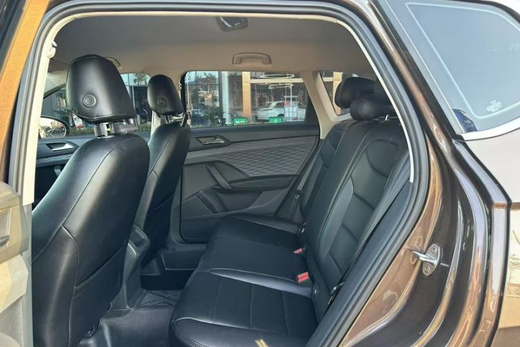 Used Volkswagen Tharu 2019 280TSI Two-Wheel-Drive Trend Edition China V Standard Interior 3