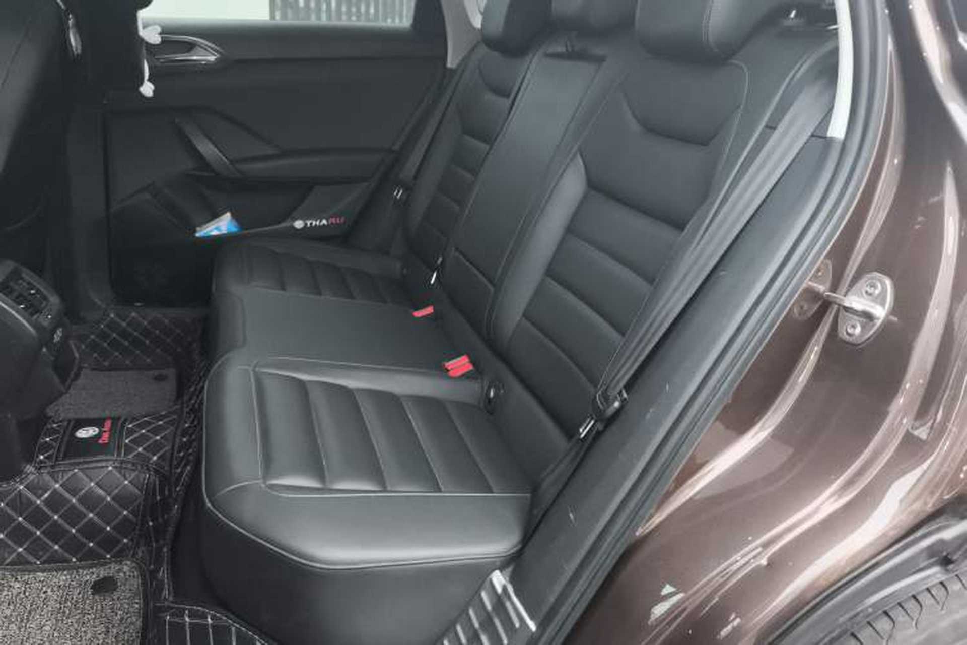 Used Volkswagen Tharu 2019 280TSI Two-Wheel Drive Luxury Version China VI Standard Interior 4