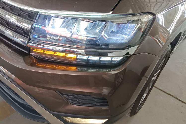 Used Volkswagen Tharu 2019 280TSI Two-Wheel Drive Comfort Edition China VI Standard Left Front Headlight