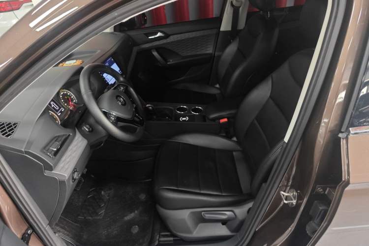 Used Volkswagen Tharu 2019 280TSI Two-Wheel-Drive Trend Edition China V Standard Left Front Seat
