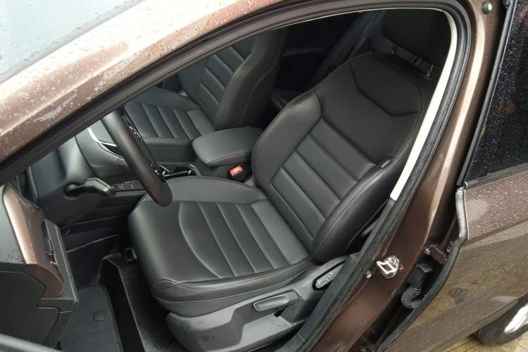 Used Volkswagen Tharu 2019 280TSI Two-Wheel Drive Comfort Edition China V Standard Left Front Seat
