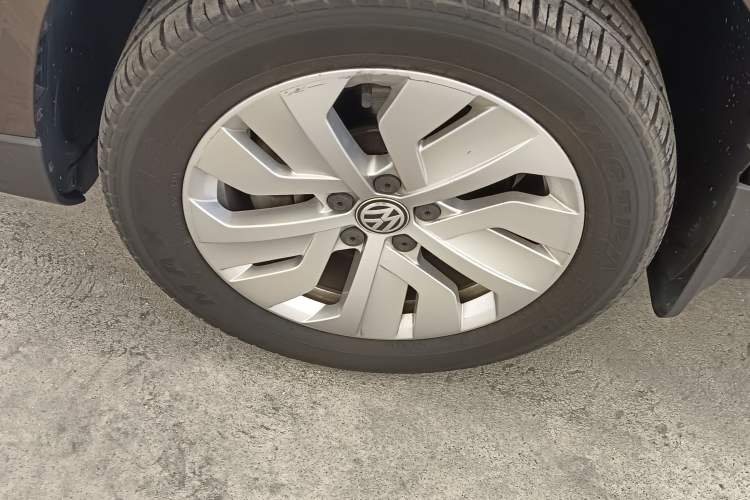 Used Volkswagen Tharu 2019 280TSI Two-Wheel Drive Comfort Edition China V Standard Left Front Wheel Hub