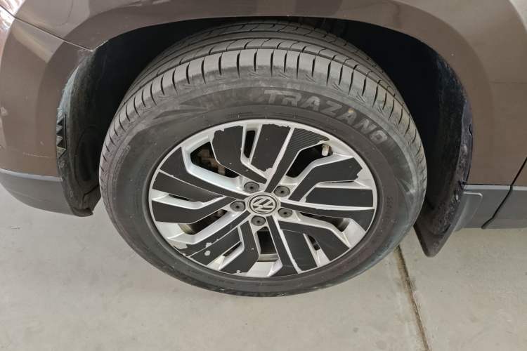 Used Volkswagen Tharu 2019 280TSI Two-Wheel Drive Comfort Edition China VI Standard Left Front Wheel Hub