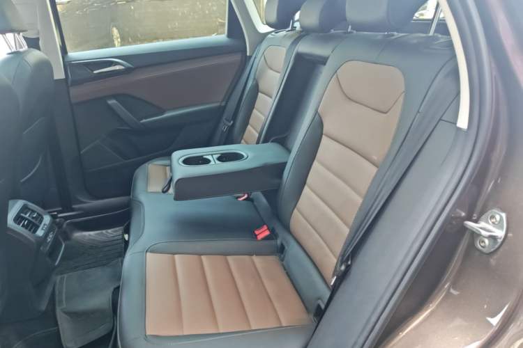 Used Volkswagen Tharu 2019 280TSI Two-Wheel Drive Flagship Edition China V Standard Left Rear Seat