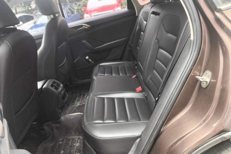 Used Volkswagen Tharu 2019 280TSI Two-Wheel Drive Comfort Edition China V Standard Left Rear Seat
