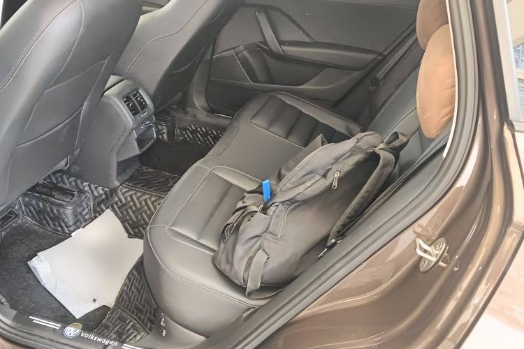 Used Volkswagen Tharu 2019 280TSI Two-Wheel Drive Comfort Edition China V Standard Left Rear Seat
