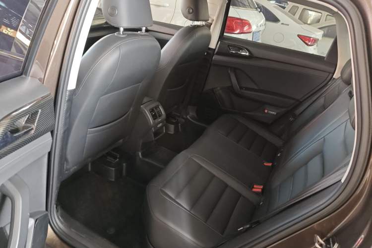 Used Volkswagen Tharu 2019 280TSI Two-Wheel Drive Comfort Edition China VI Standard Left Rear Seat