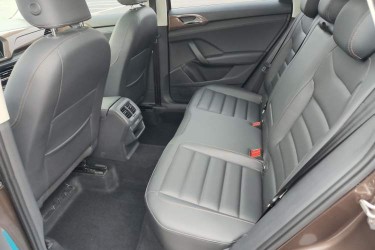 Used Volkswagen Tharu 2019 330TSI Four-Wheel Drive Flagship Model China VI Standard Left Rear Seat