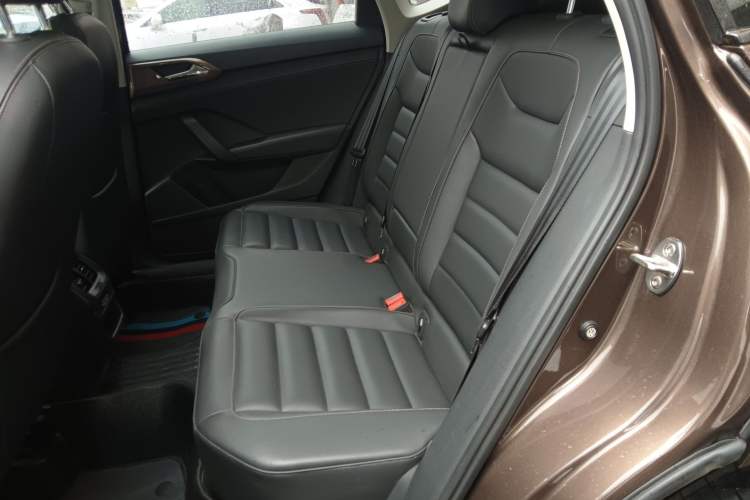 Used Volkswagen Tharu 2019 280TSI Two-Wheel Drive Comfort Edition China V Standard Left Rear Seat