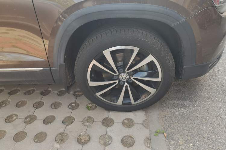 Used Volkswagen Tharu 2019 280TSI Two-Wheel Drive Flagship Edition China V Standard Right Front Wheel Hub