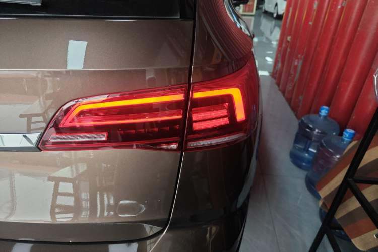 Used Volkswagen Tharu 2019 280TSI Two-Wheel-Drive Trend Edition China V Standard Right Rear Taillight