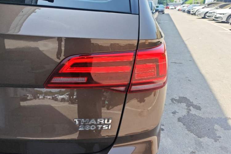 Used Volkswagen Tharu 2019 280TSI Two-Wheel Drive Flagship Edition China V Standard Right Rear Taillight