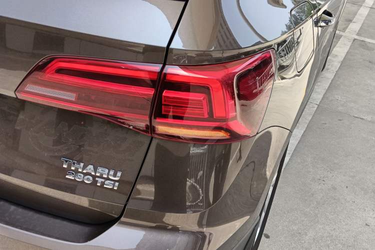 Used Volkswagen Tharu 2019 280TSI Two-Wheel Drive Comfort Edition China V Standard Right Rear Taillight