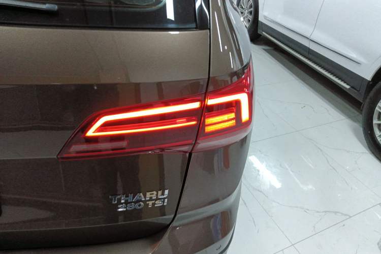Used Volkswagen Tharu 2019 280TSI Two-Wheel Drive Luxury Version China VI Standard Right Rear Taillight