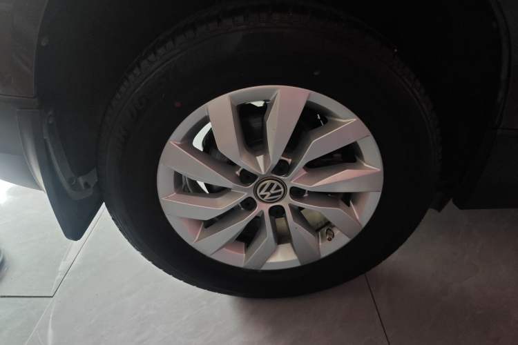 Used Volkswagen Tharu 2019 280TSI Two-Wheel-Drive Trend Edition China V Standard Right Rear Wheel Hub