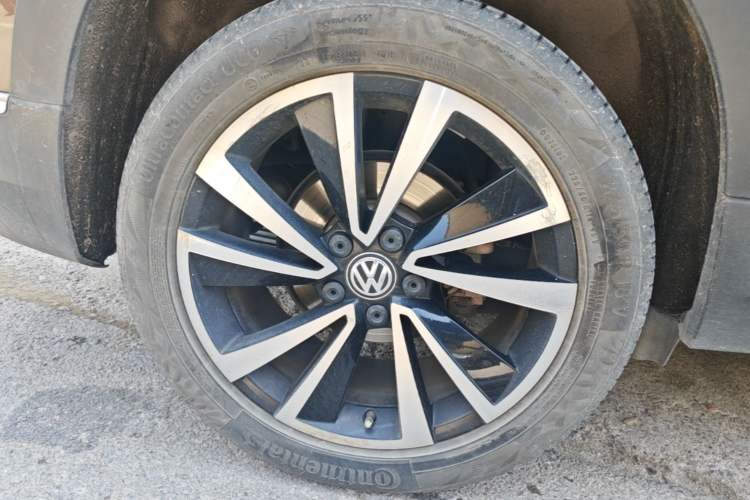 Used Volkswagen Tharu 2019 280TSI Two-Wheel Drive Flagship Edition China V Standard Right Rear Wheel Hub