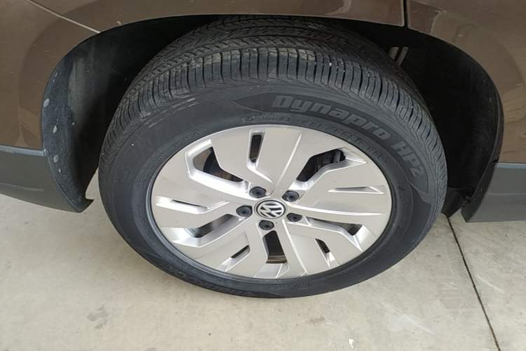 Used Volkswagen Tharu 2019 280TSI Two-Wheel Drive Comfort Edition China VI Standard Right Rear Wheel Hub
