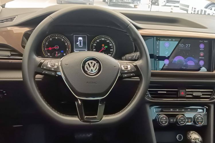 Used Volkswagen Tharu 2019 280TSI Two-Wheel Drive Comfort Edition China V Standard Steering Wheel