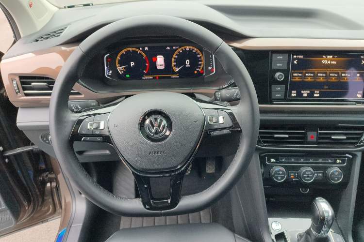 Used Volkswagen Tharu 2019 330TSI Four-Wheel Drive Flagship Model China VI Standard Steering Wheel