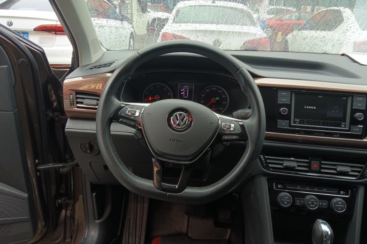 Used Volkswagen Tharu 2019 280TSI Two-Wheel Drive Comfort Edition China V Standard Steering Wheel