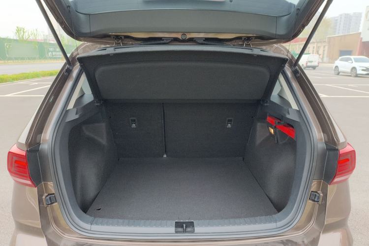 Used Volkswagen Tharu 2019 330TSI Four-Wheel Drive Flagship Model China VI Standard Trunk