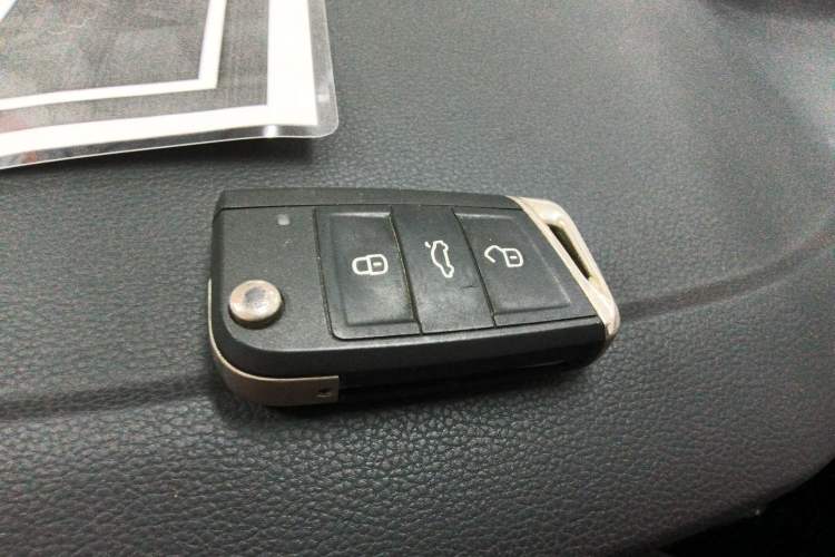 Used Volkswagen Tharu 2019 280TSI Two-Wheel Drive Luxury Version China VI Standard Vehicle Key
