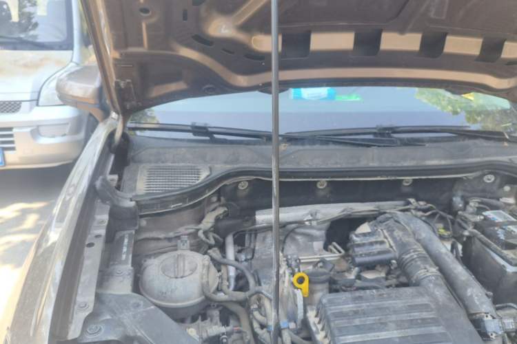 Used Volkswagen Tharu 2019 280TSI Two-Wheel Drive Comfort Edition China V Standard Engine Bay Right
