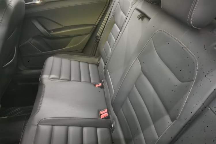 Used Volkswagen Tharu 2019 280TSI Two-Wheel Drive Comfort Edition China VI Standard Left Rear Seat