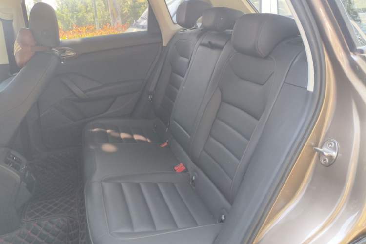 Used Volkswagen Tharu 2019 280TSI Two-Wheel Drive Comfort Edition China V Standard Left Rear Seat