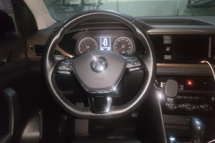 Used Volkswagen Tharu 2019 280TSI Two-Wheel Drive Comfort Edition China VI Standard Steering Wheel