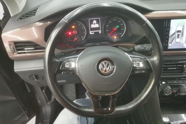 Used Volkswagen Tharu 2019 280TSI Two-Wheel Drive Comfort Edition China VI Standard Steering Wheel