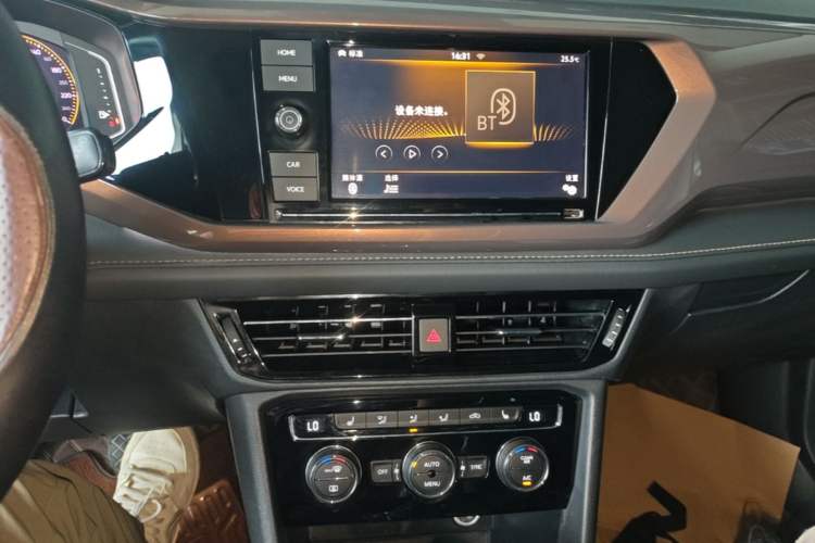 Used Volkswagen Tharu 2019 330TSI Four-Wheel Drive Flagship Model China VI Standard Audio And AC Panel