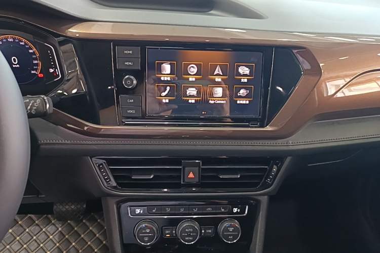 Used Volkswagen Tharu 2019 280TSI Two-Wheel Drive Flagship Edition China V Standard Audio And AC Panel