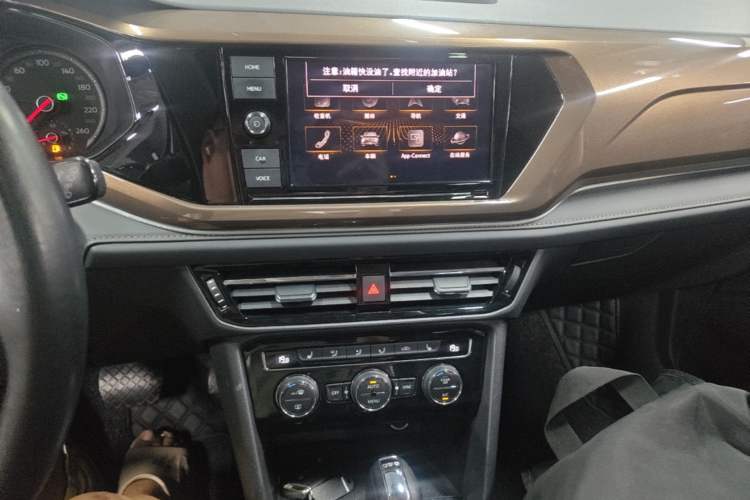 Used Volkswagen Tharu 2019 280TSI Two-Wheel Drive Luxury Version China VI Standard Audio And AC Panel